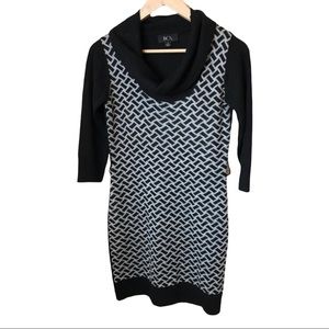 BCX tunic styled sweater size small black/white